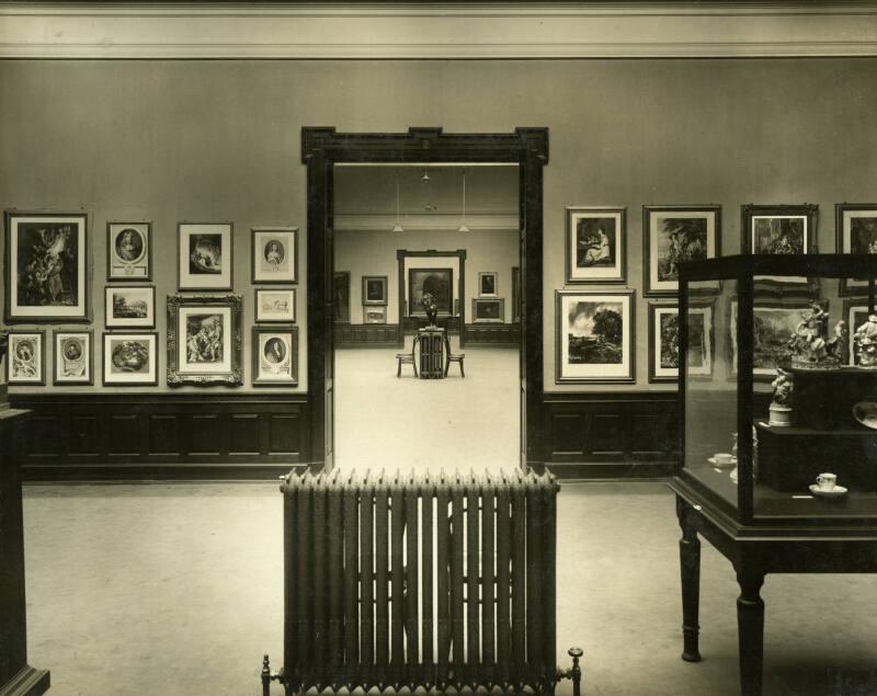 Aberdeen Art Gallery - interior