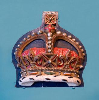 Crown from triumphal arch