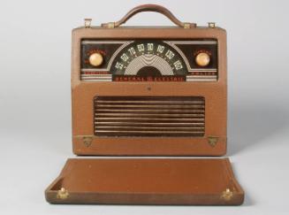 Interceptor Beamascope Mains or Battery Portable Radio