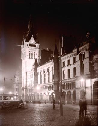 Photograph of the Town House and  Union Street at night