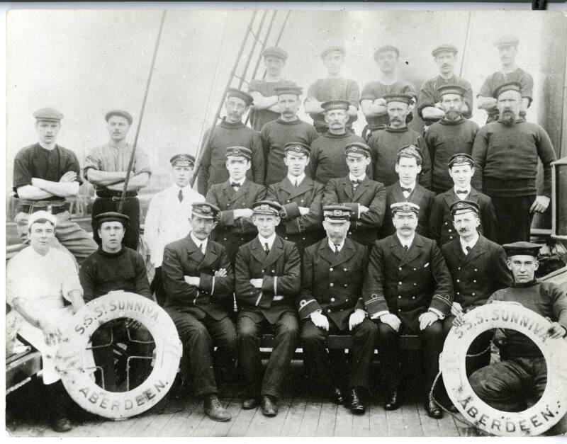 Crew of the St SUNNIVA (I)