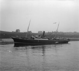 steamship 'St Sunniva' (I) aground at Torry, Aberdeen Harbour View
