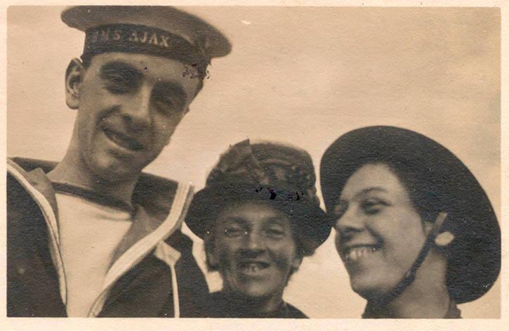 photograph, family group, 1918