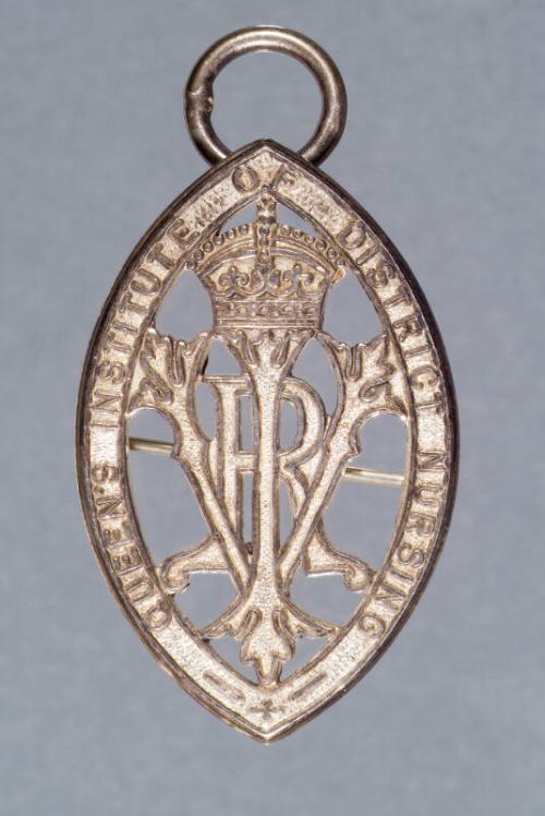 Queen's Institute of District Nursing Badge