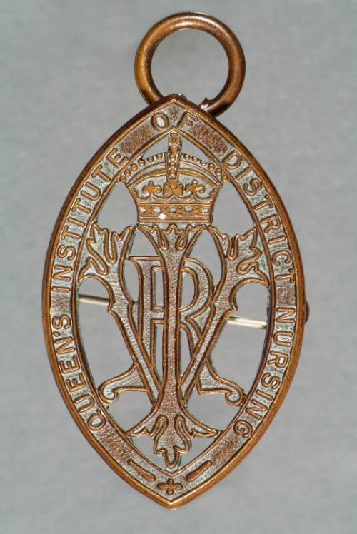 Queen's Institute of District Nursing Badge