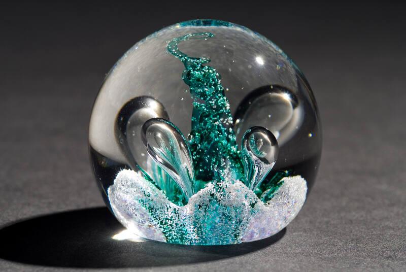 'Miniature Moonflower' Paperweight