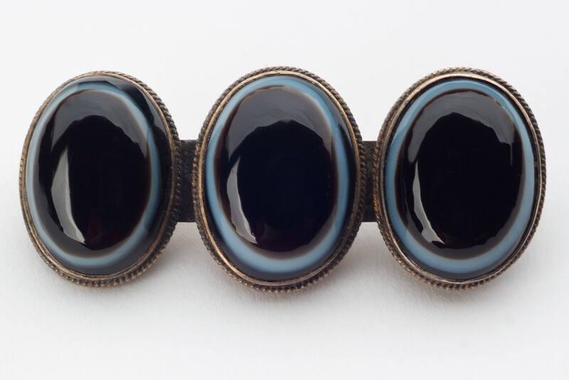 Bulls Eye Onyx Bar Brooch