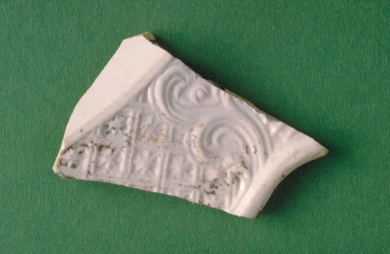 Salt-glazed earthenware plate or shallow bowl