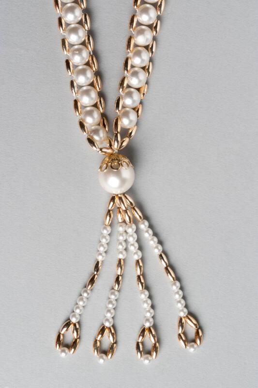 Faux Pearl Necklace with Drops