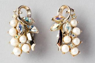 Pearl and Glass Spray Earrings