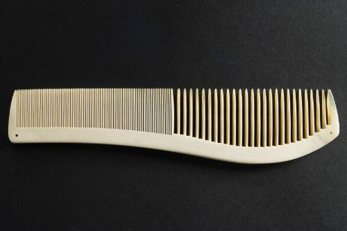 Horn Comb