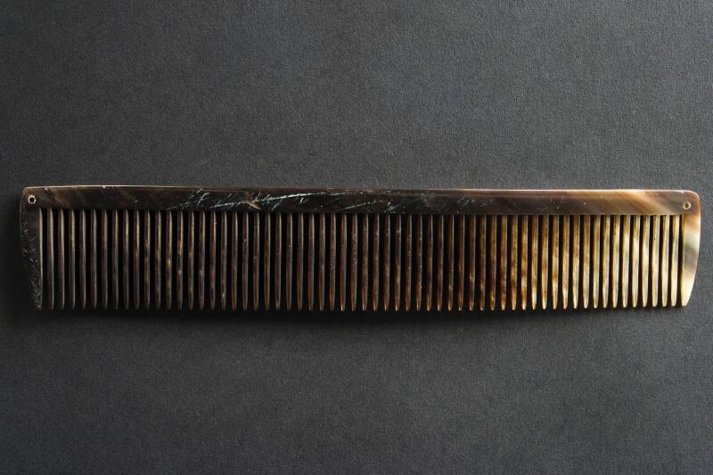 Horn Comb