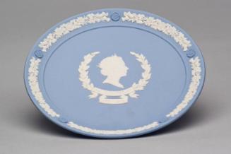 Commemorative Coupe Plate (Elizabeth)
