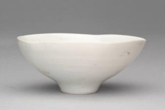 Pale celadon dish