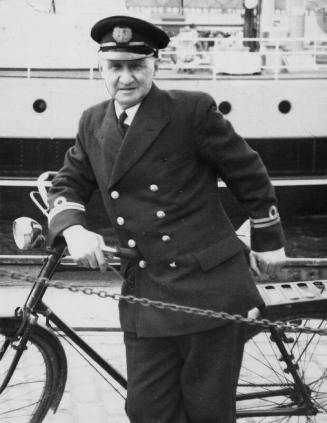 Mr William Marnoch, well-known and popular berthing master of Commercial Docks