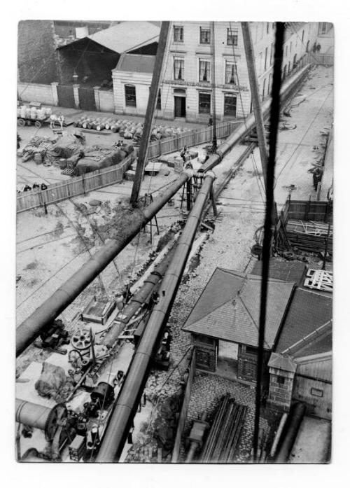 Shear-poles at Dock Gates, used for very heavy lifts.