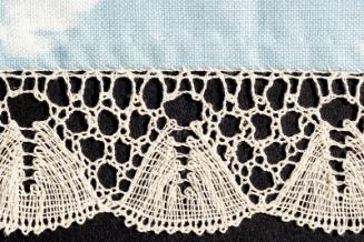 New Pitsligo Lace "Seascape" and "Ladies Fan" Pattern Edged Mat