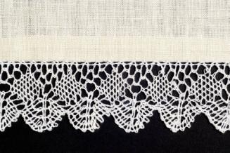 New Pitsligo Lace "Diamond Fan" Pattern Edged Mat