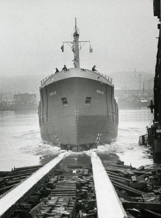 Launch of Dublin (944) Leaving the Slipway