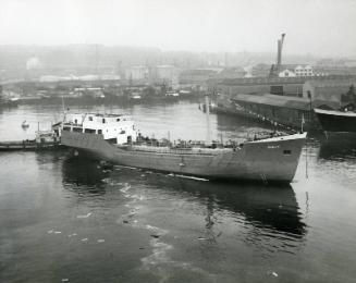 Launch of Dublin (944) in the Harbour