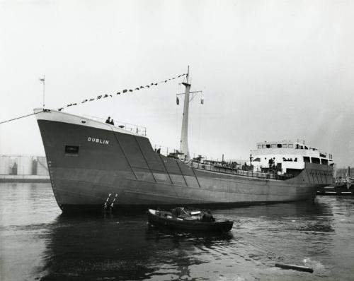 Launch of Dublin (944) in the Harbour