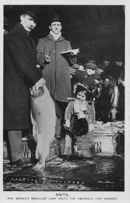 Anita, the world's smallest lady visits the Aberdeen Fish Market