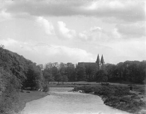 Looking to St Machar Cathedral