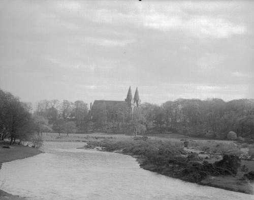 Looking to St Machar Cathedral