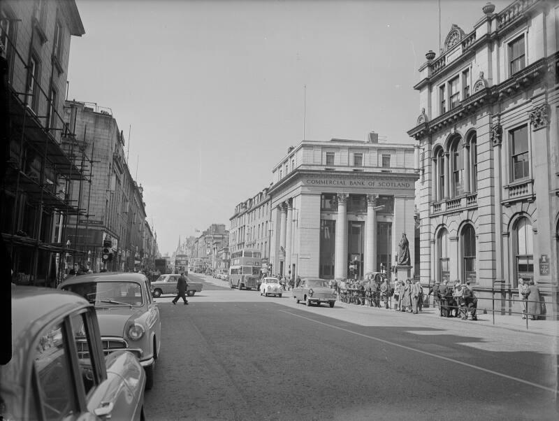 Looking West up Union Street