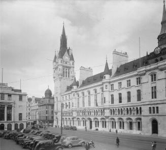 Looking to Town House and Tolbooth