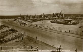 Postcard of the Approach to the Beach at Aberdeen