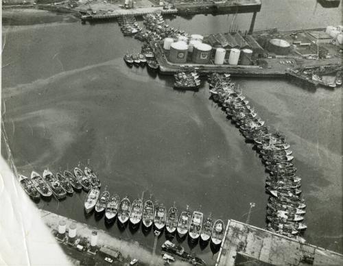 Black & white aerial photograph of Fishing Blockade at Aberdeen Harbour