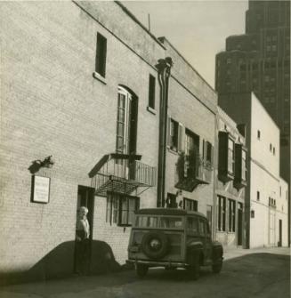 11 MacDougal Alley, New York (Photographs of James McBey's Homes).