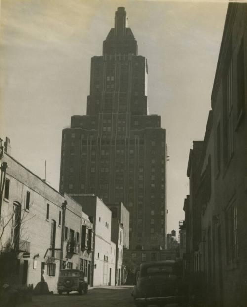 11 MacDougal Alley, New York (Photographs of James McBey's Homes).