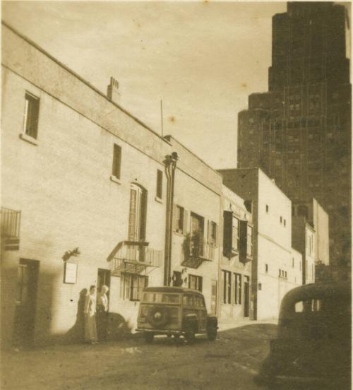 11 MacDougal Alley, New York (Photographs of James McBey's Homes).