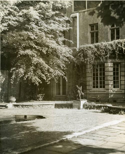 1 Holland Park Avenue (Photographs of James McBey's Homes).