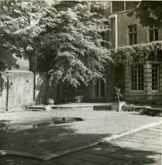 1 Holland Park Avenue (Photographs of James McBey's Homes).