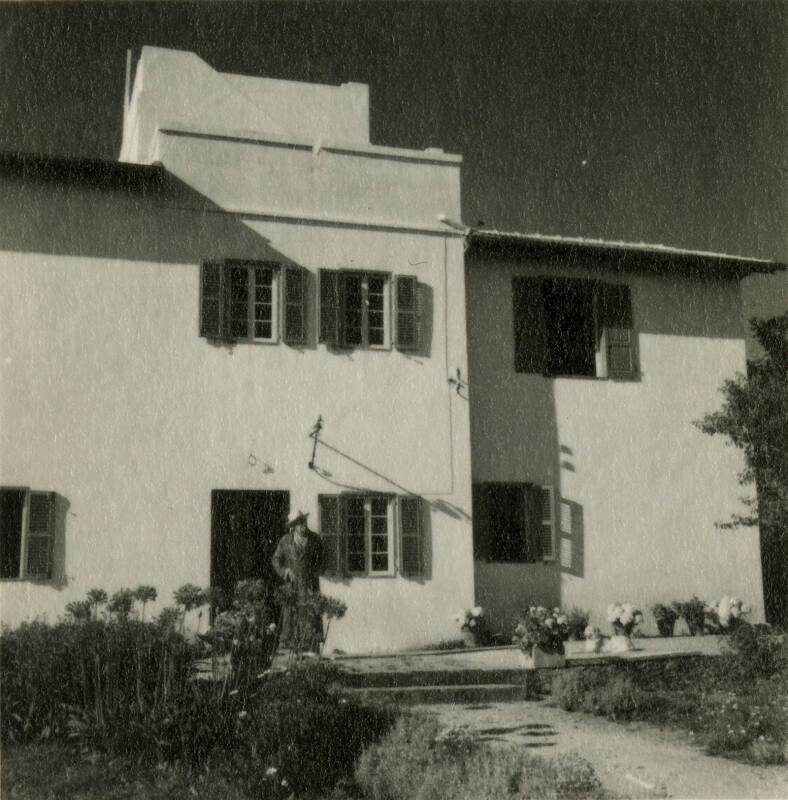 El Foolk (Photographs of James McBey's Homes).