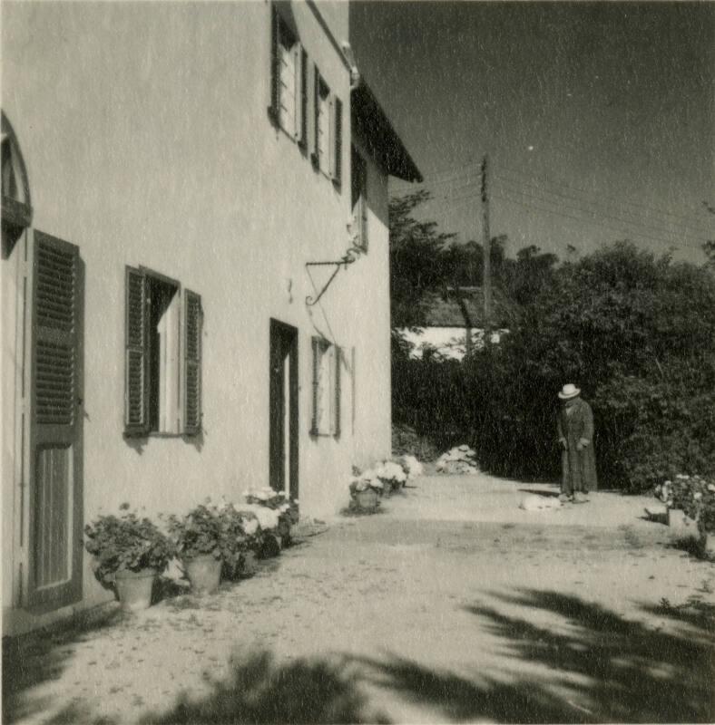 El Foolk (Photographs of James McBey's Homes).