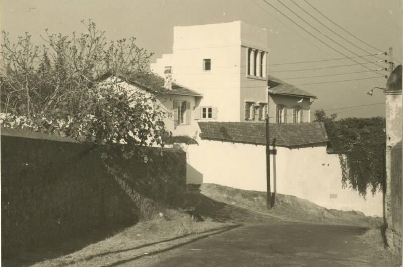 El Foolk (Photographs of James McBey's Homes).