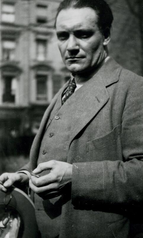 James McBey in Hampstead (Photographs of James McBey)