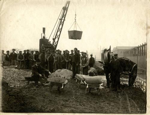 Construction of Girdleness Outfall Scheme, Workforce and Equipment