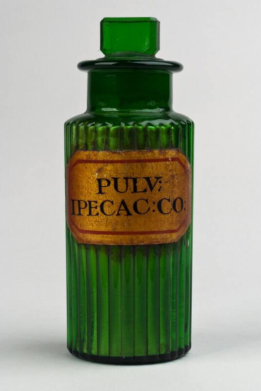 Green Glass Gold Labelled Poison Shop Round Pulv Ipecac Co Compound Powder Of Ipecacuanha And Opium Works Emuseum