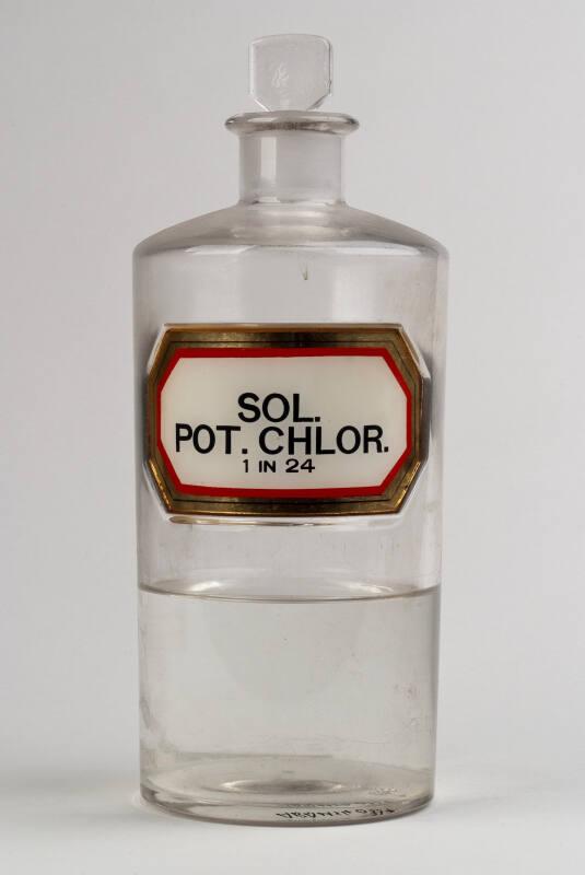 Recessed Label Shop Round SOL. POT. CHLOR. 1 IN 24 (1 in 24 Solution of Potassium Chloride)
