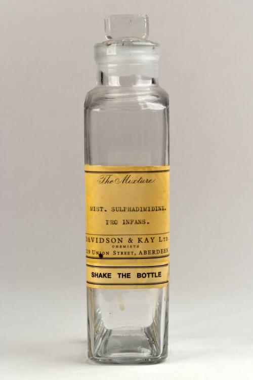 Large Clear Glass Squared Labelled Mixture Bottle MIST. SULPHADIMIDINE. PRO INFANS.