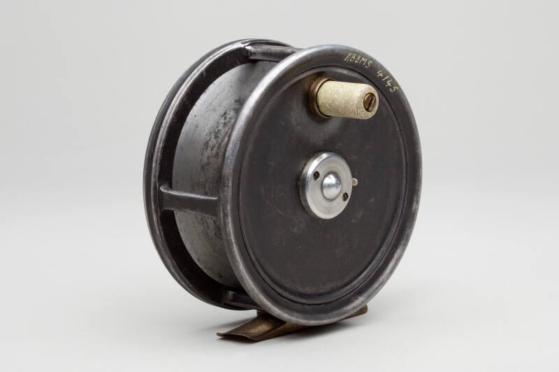 Salmon Fishing Reel With Adjustable Check