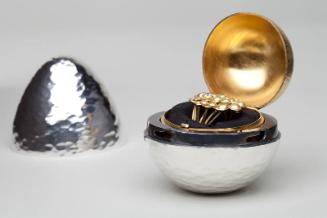 Hammered Egg with Globe and Ring