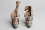 Chinese Cream and Green Embroidered Shoes for Bound Feet