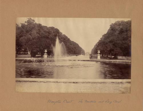 Fountains Hampton Court