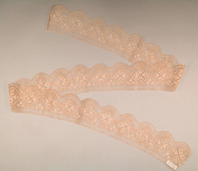 Ladies Maltese Lace Edging